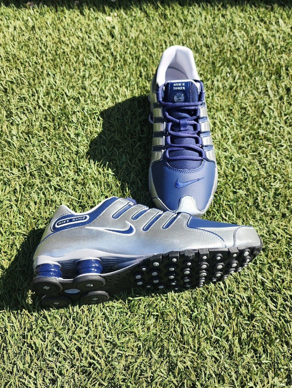 Nike Men's Shox R4 "VOID BLUES" Navy and Silver Athletic Sneakers